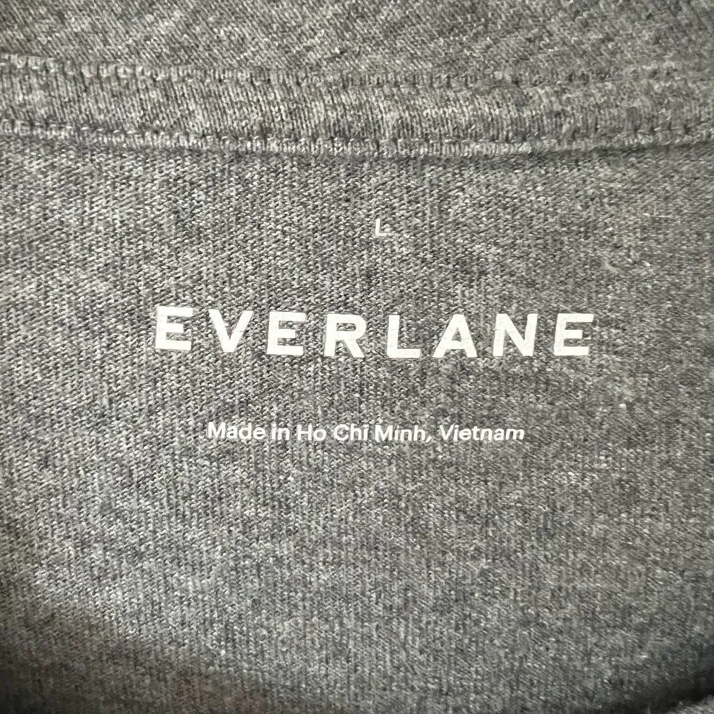 Everlane Heather Grey Crew Neck Shirt - Picture 4 of 6